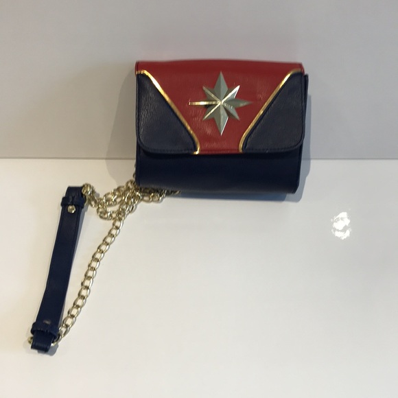 Marvel purse - Picture 3 of 4